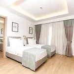 Hotell Miramare Queen 5*