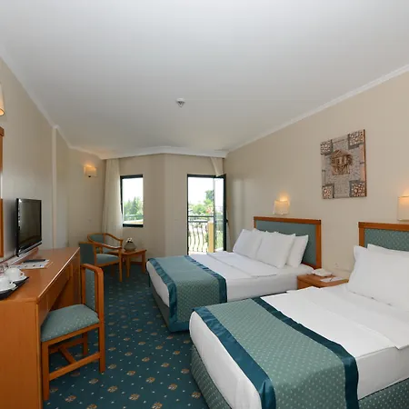 Отель Miramare Queen 5*