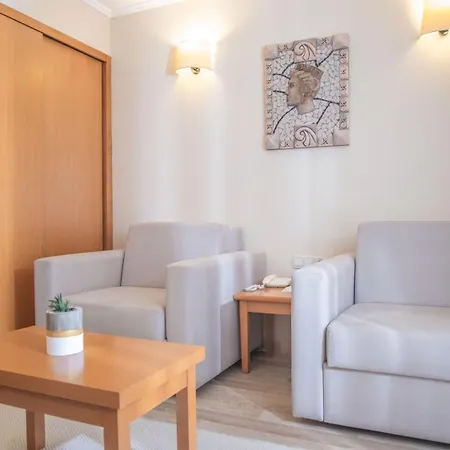 Miramare Queen Hotel