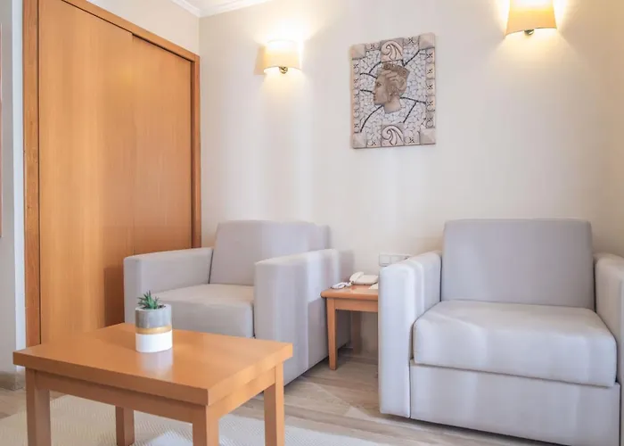 Miramare Queen Hotel