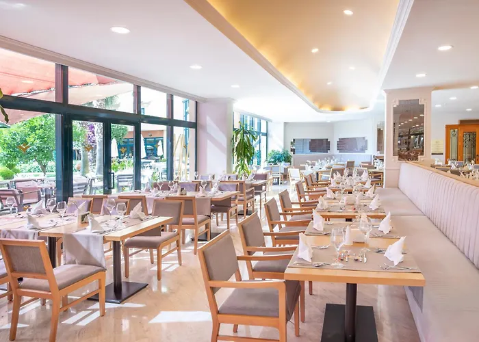 Miramare Queen Hotel 5*