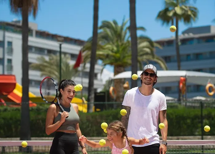 Отель Miramare Queen 5*