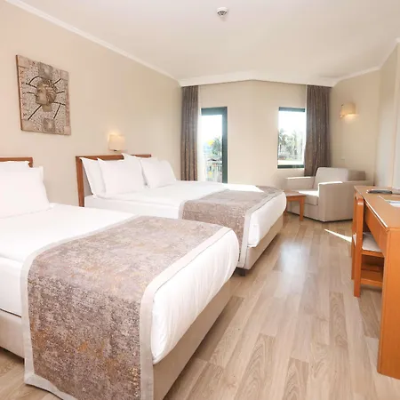 Miramare Queen - Ultra 5*