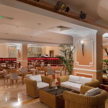 Miramare Queen Hotel