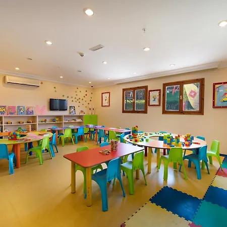 Miramare Queen فندق